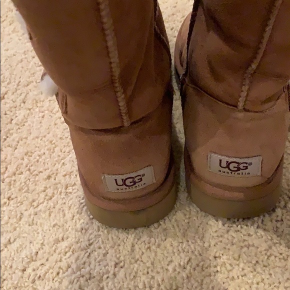 UGG boots tall with Bailey buttons size 10 - Picture 3 of 9